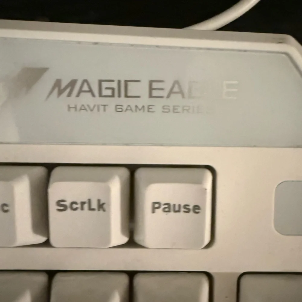 Havit Magic Eagle gaming keyboard Model: HV-KB558CM- in white NWOT